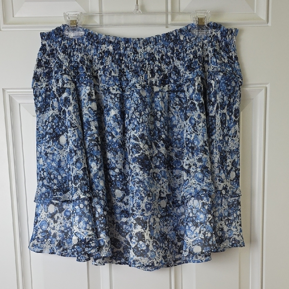 Express Blue and White Skirt. Size XL. NWT